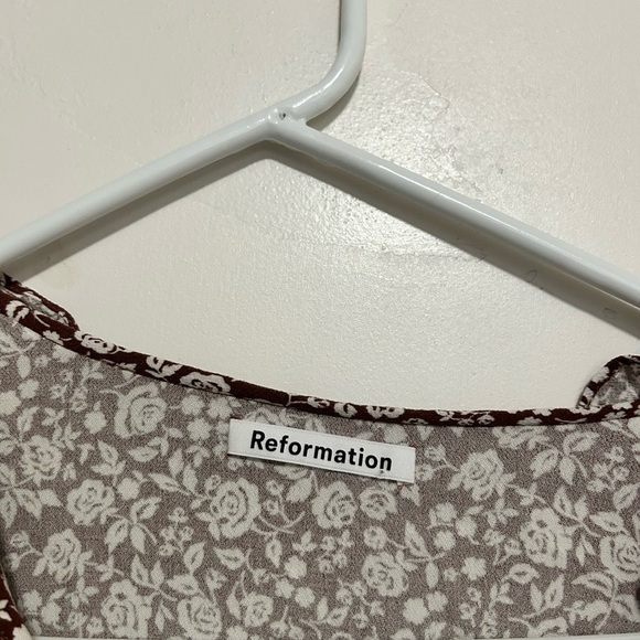 Reformation blouse size xs floral rust and white - Picture 3 of 4